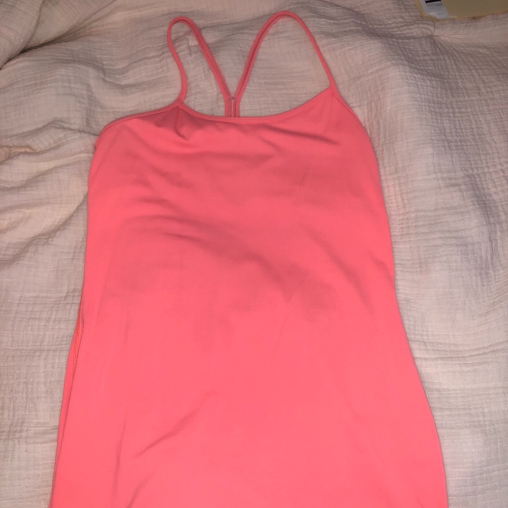 Lululemon tank!